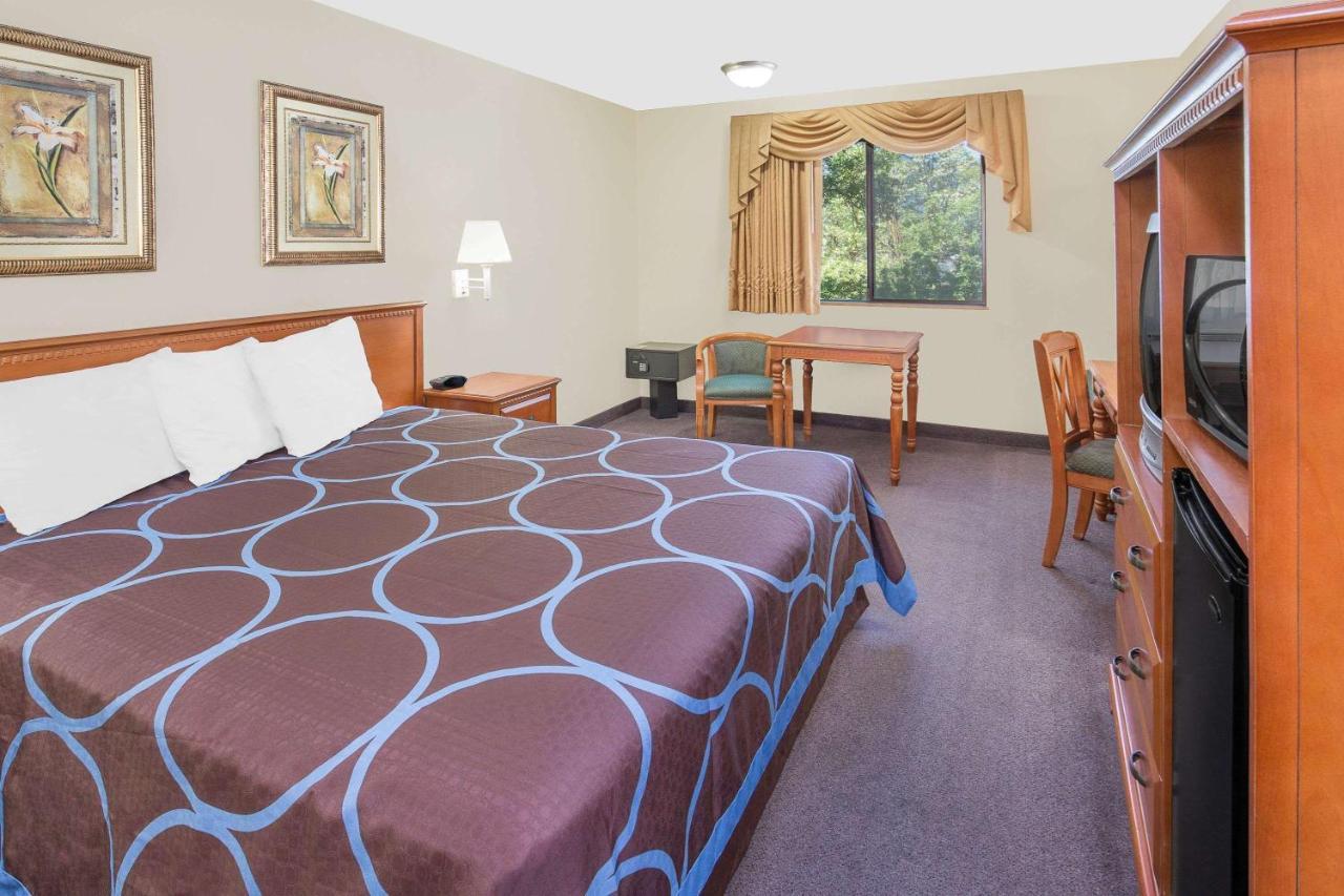 Motel Super 8 By Wyndham Ashland Extérieur photo